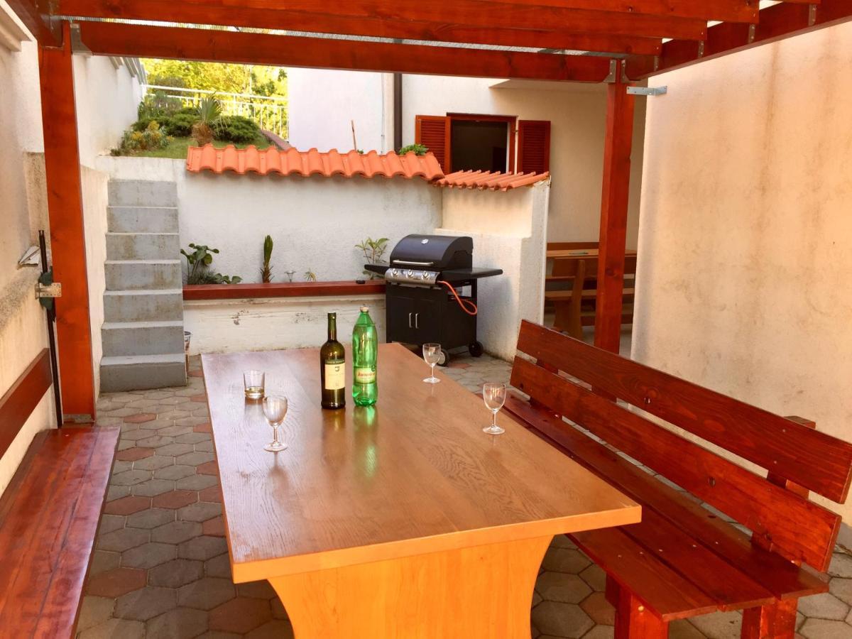 Amz Ap4 Apartment Jadranovo Luaran gambar